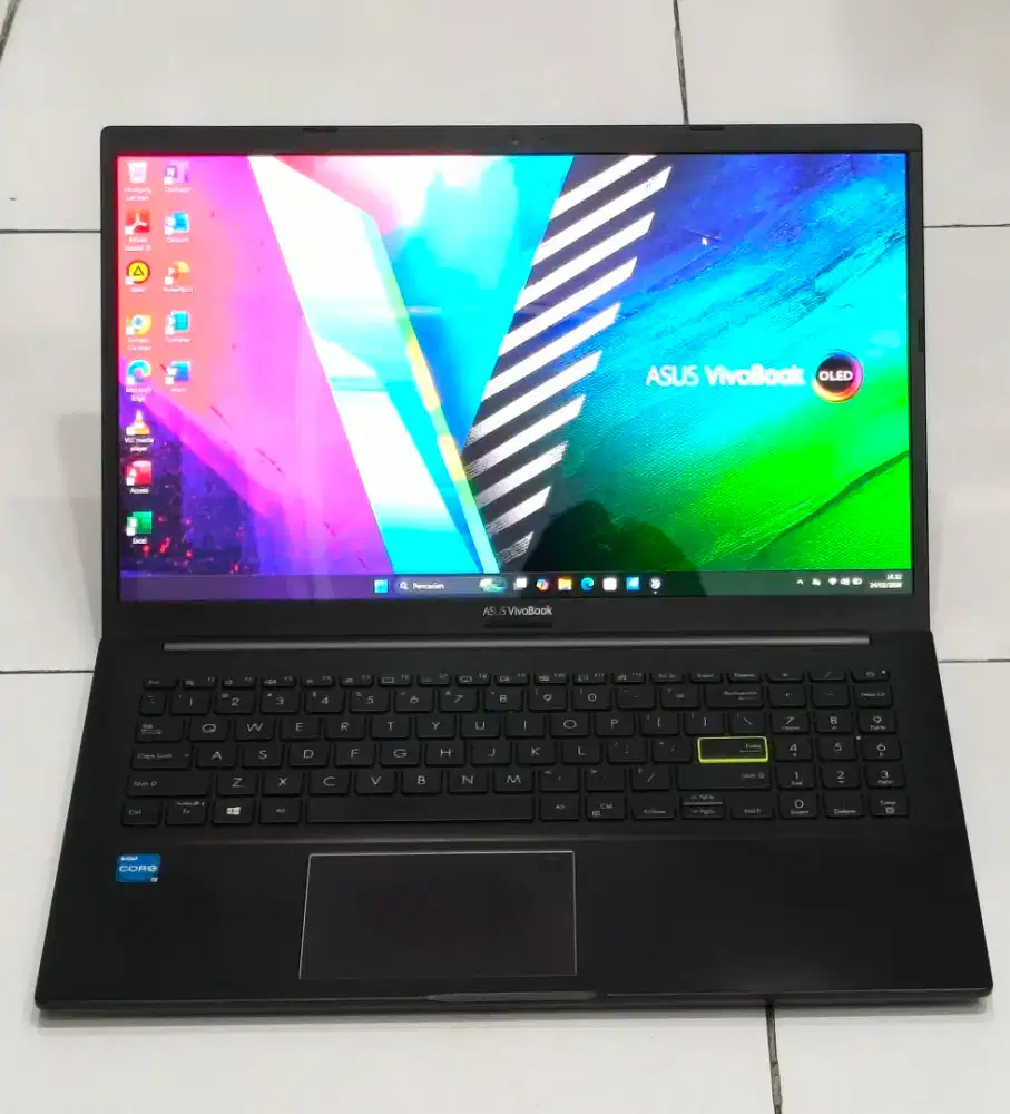 ASUS Vivobook X513EAN OLED
Intel i3 gen 11 Ram 4GB SSD 256GB