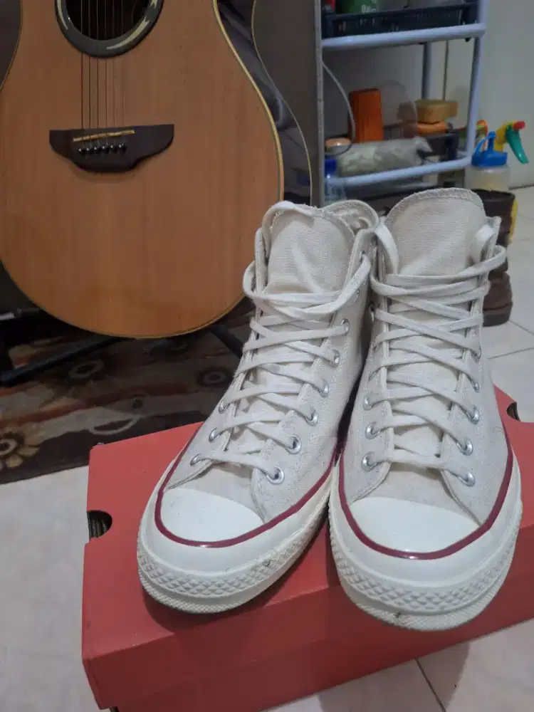 OBRAL SEPATU CONVERSE & MILLS
