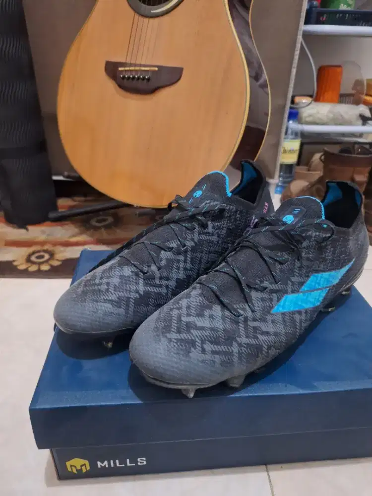 SEPATU MILLS FUTSAL & BOLA