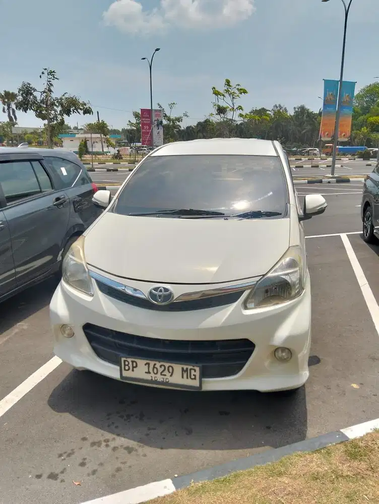 Dijual Murah Avanza Veloz 2015 gass