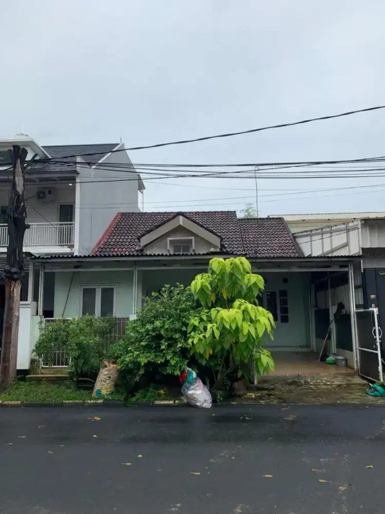 Dijual Rumah lokasi strategis dekat toll parigi di Graha Bintaro