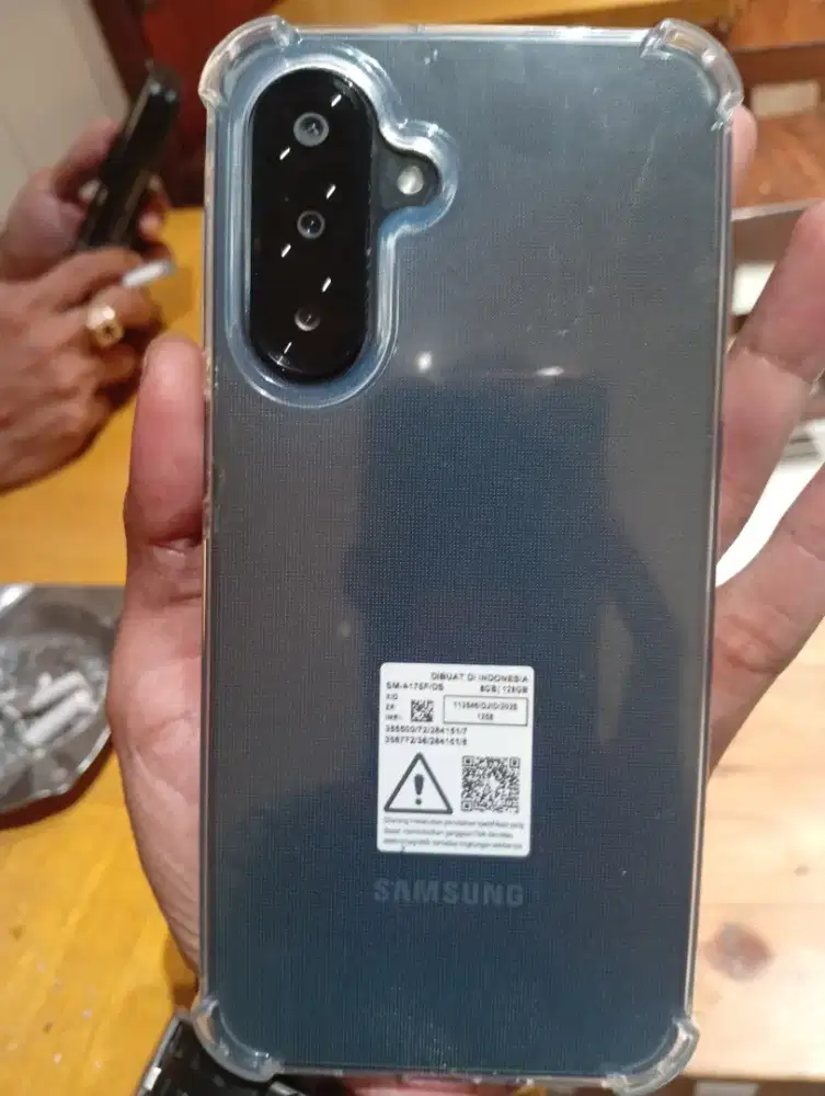 HP samsung baru seminggu
