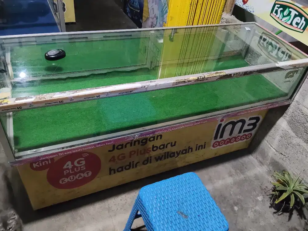 Dijual etalase konter