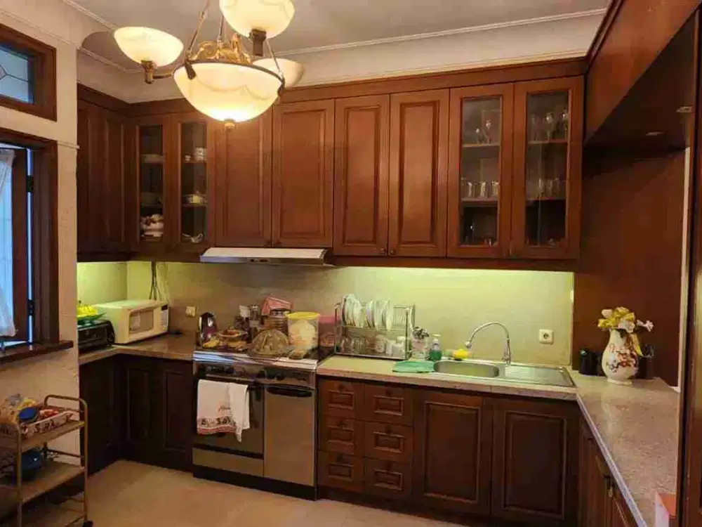 rumah Di pondok indah