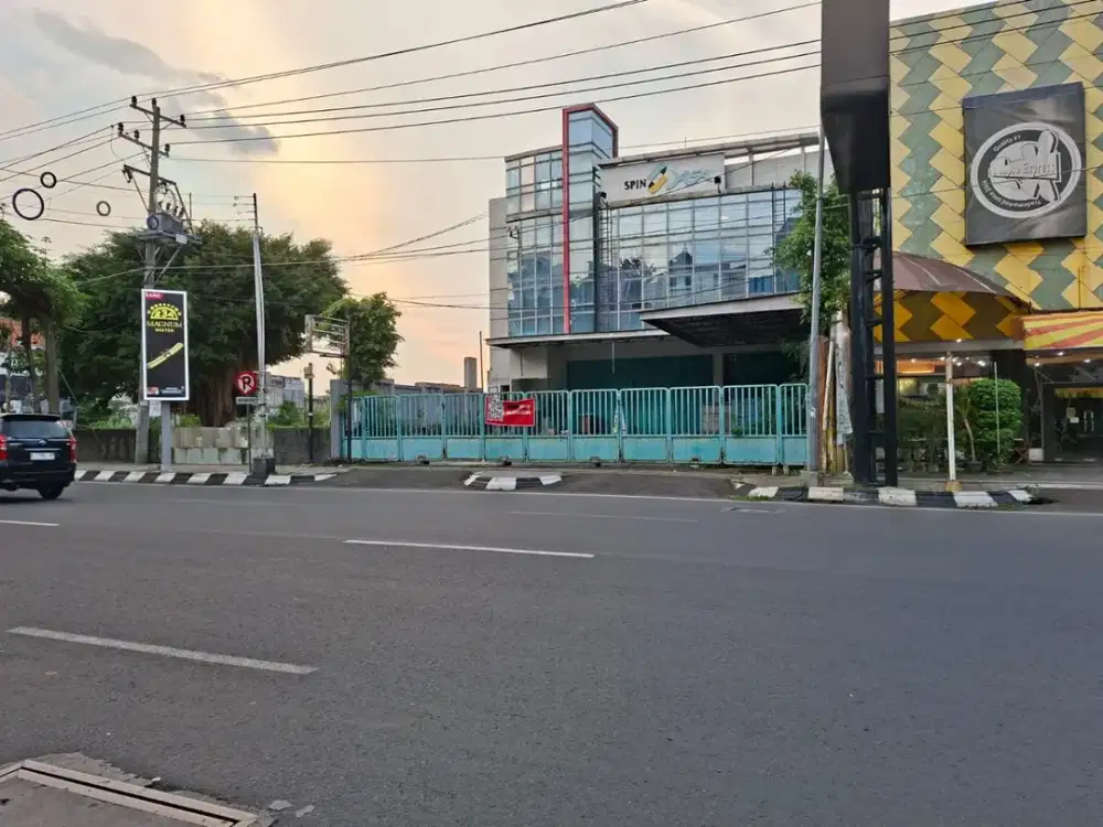 Jual Gedung Komersial Pusat Kota Semarang – LT 514m / LB 650m (Nego)