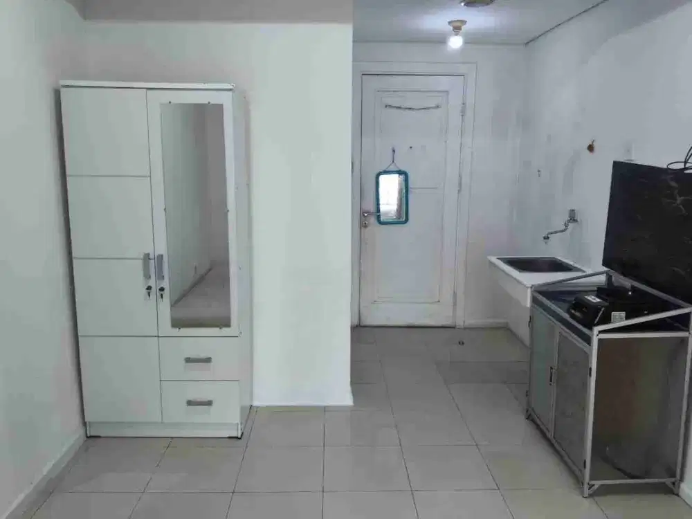 di sewakan apartemen green lake Sunter tipe studio unfurnish