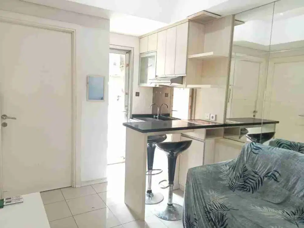 di sewakan  apartemen green lake Sunter tipe 2 bedroom furnish
