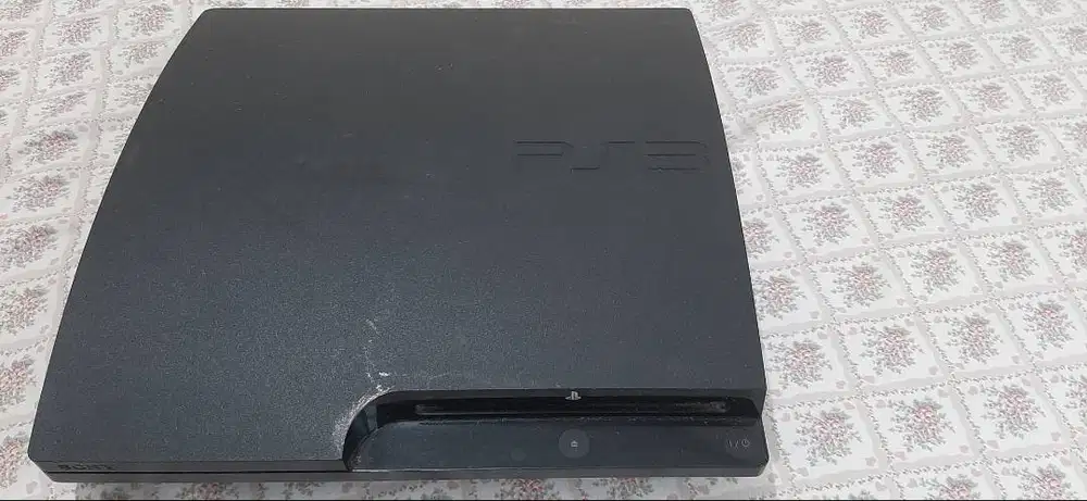 Dijual PS 3 slim seri 30 500gb full game. Harga nego, kondisi bagus.