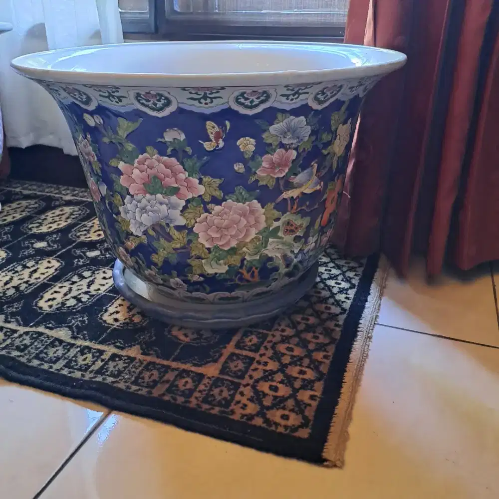 Pot bunga vintage porcelen dekorasi bunga