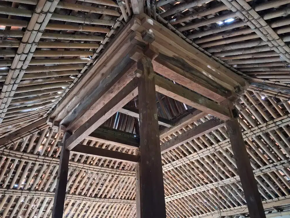 Bahan joglo kayu  lawasan