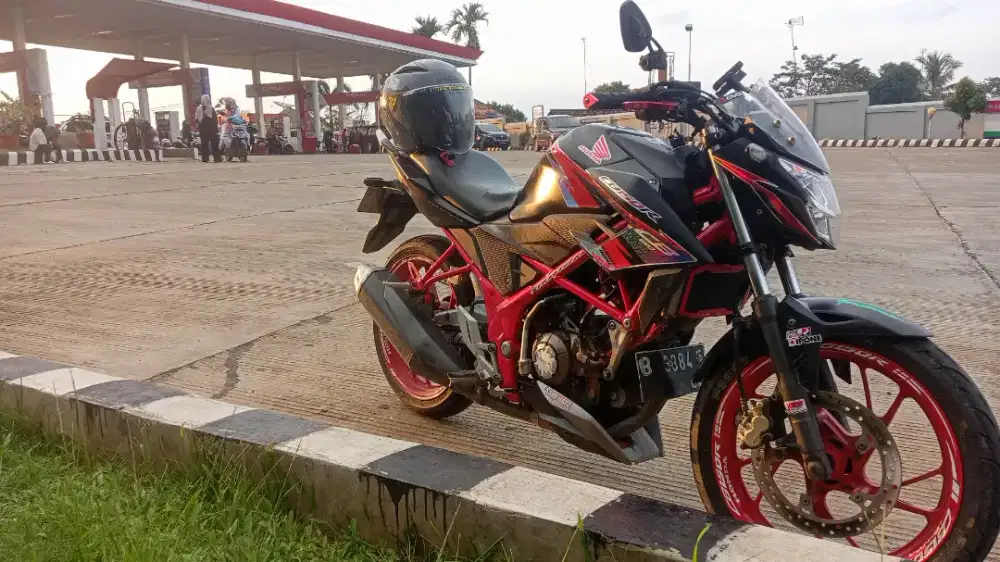 Jual santuy cb150r new tahun 2017