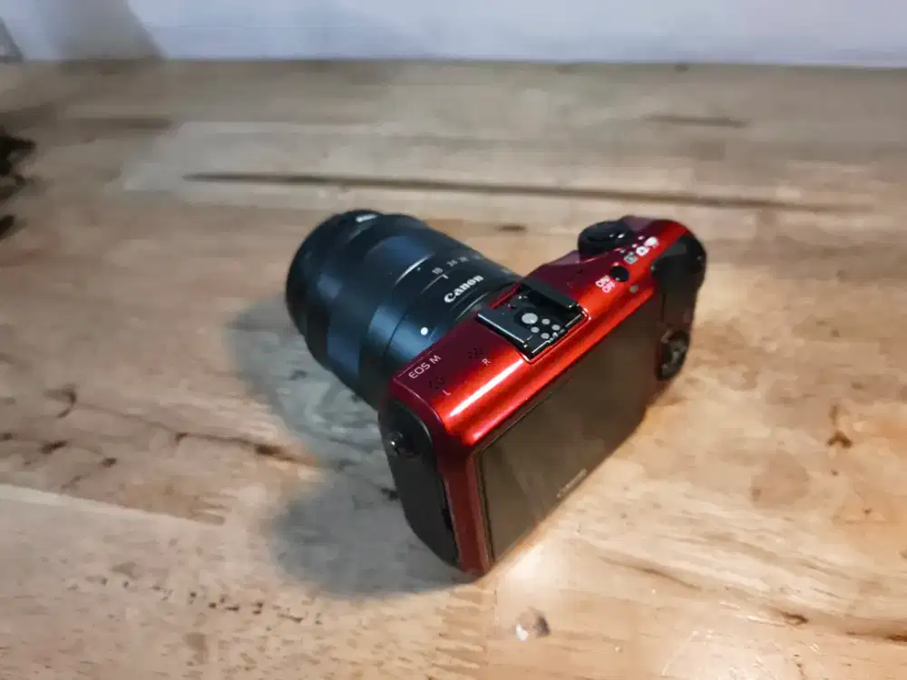 Canon EOS M Bekas