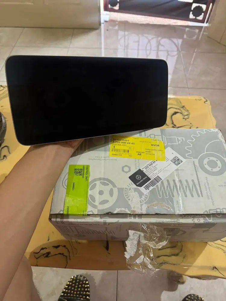 Mercedes Benz W205 (Facelift) Head Unit