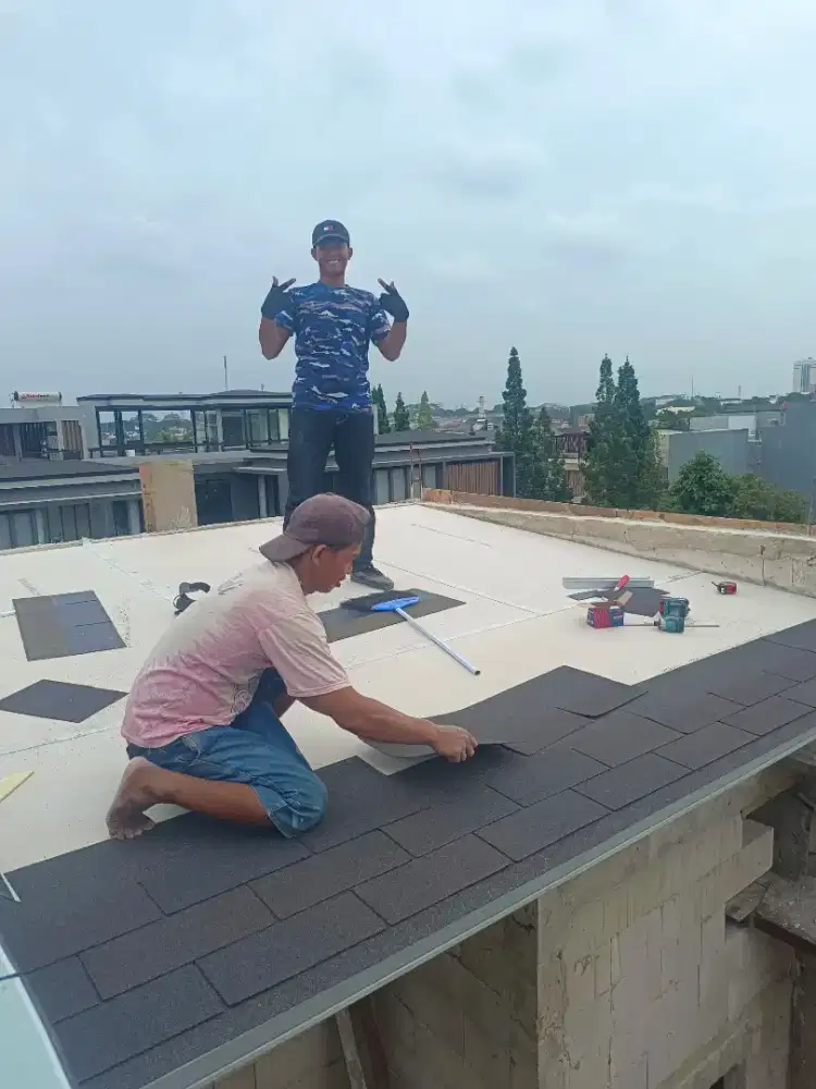 Pasang atap bitumen rangka atap rumah dan kanopi