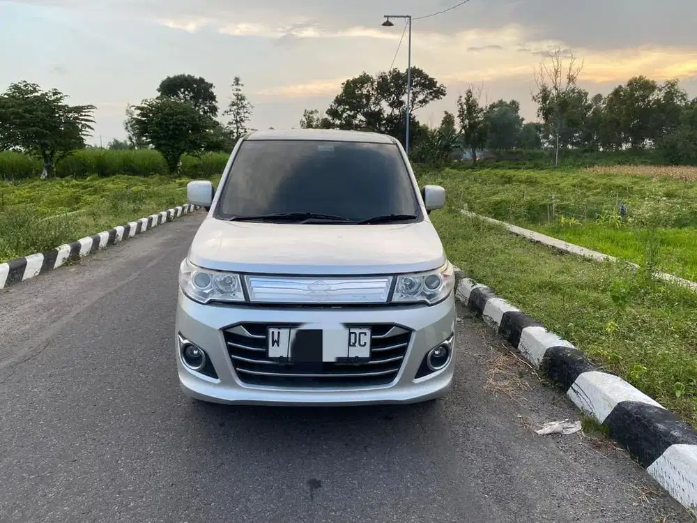 Mobil Karimun Wagon kondisi istimewa