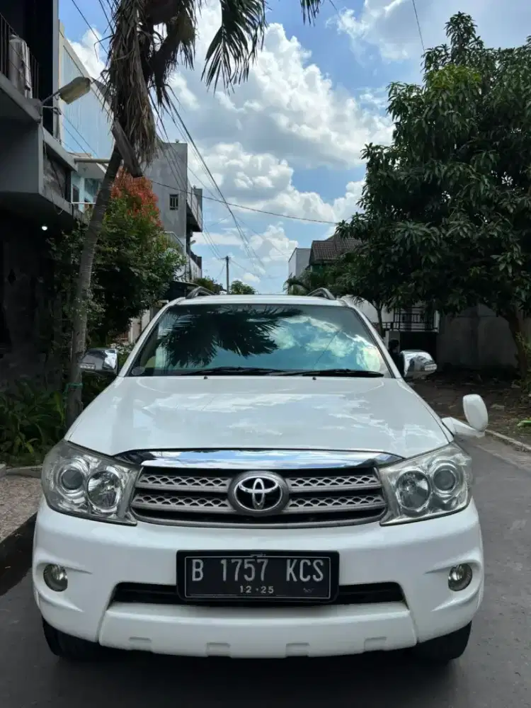 Fortuner 2.5 G matic solar 2010