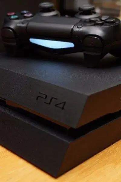 PS4 Slim 1TB (Resmi Sony Indonesia)