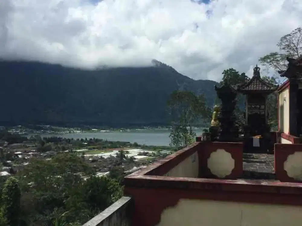 Sebidang Tanah Bonus Bangunan di area Candikuning -BEDUGUL