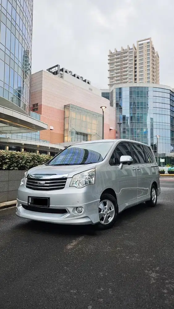 Toyota Nav1 2013 Bensin