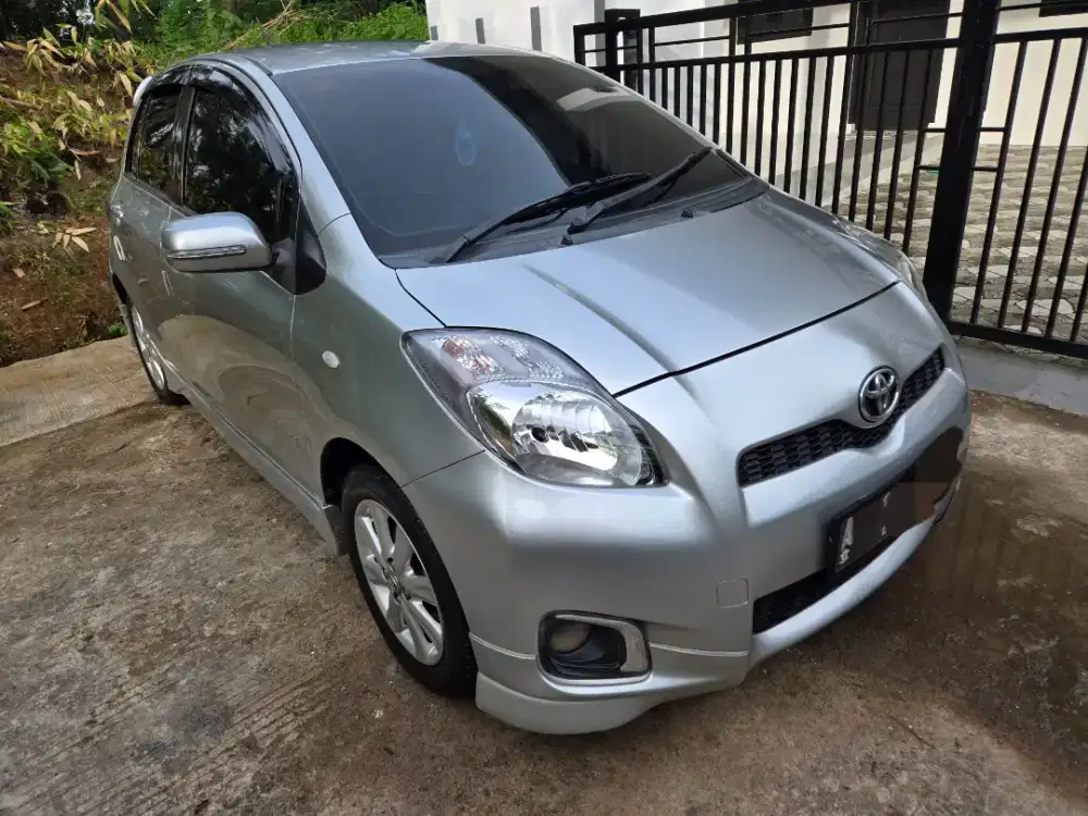 Di jual mobil pakean Yaris 2013 Metik pajak Off 1X