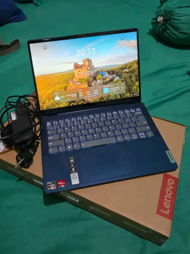 Lenovo IdeaPad Flex 5 (AMD Ryzen 7 5825U)