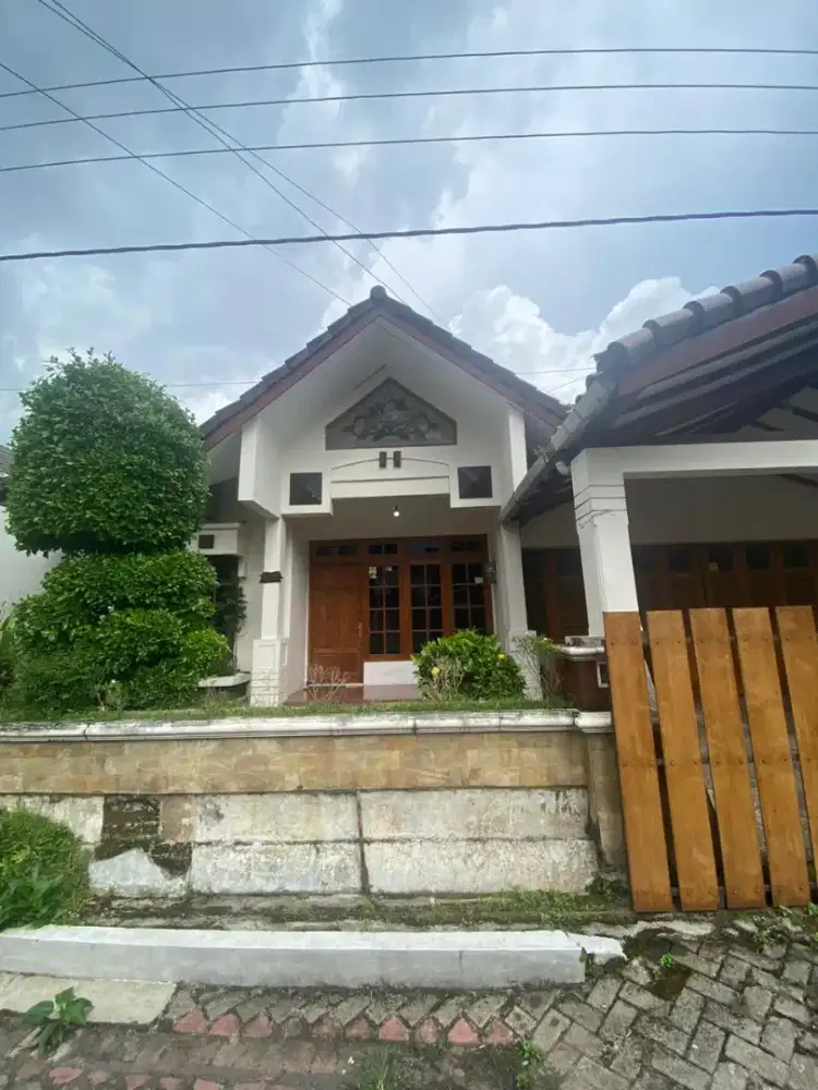 Di jual rumah di Tiara grand estate plemburan