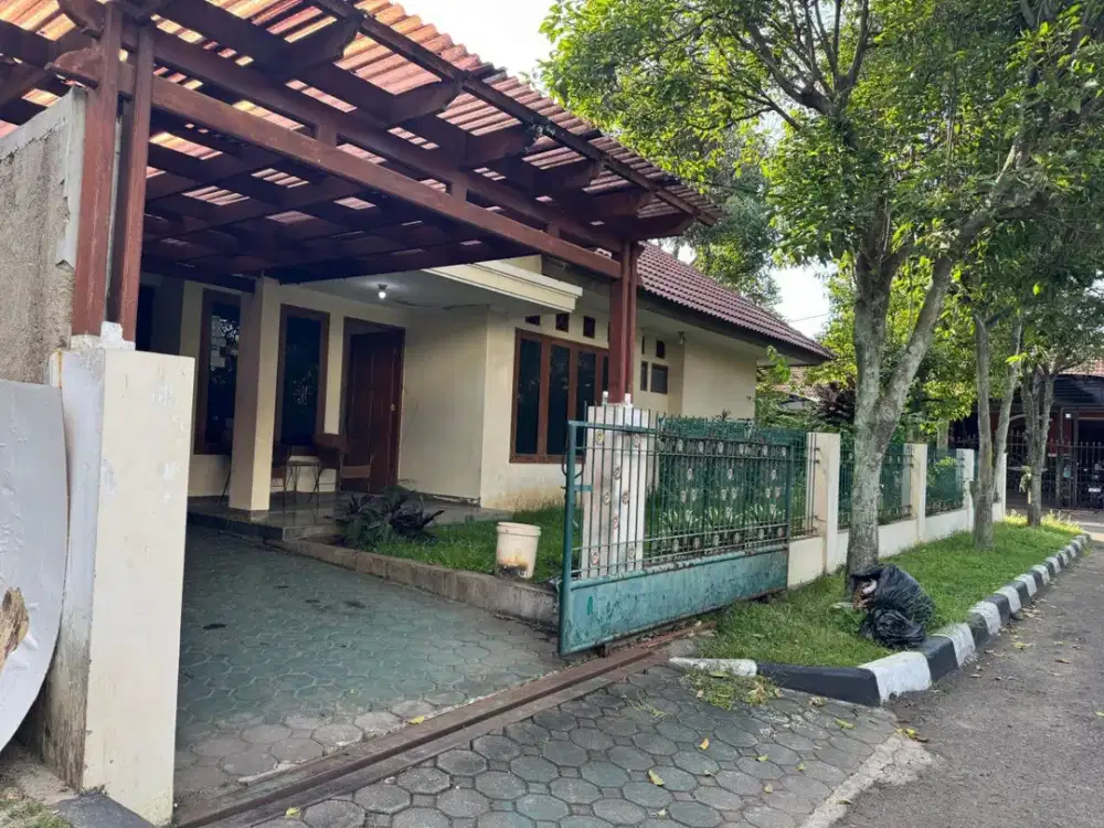 Rumah Lama di Tanjungsari asri Antapani dekat arcamanik Bandung