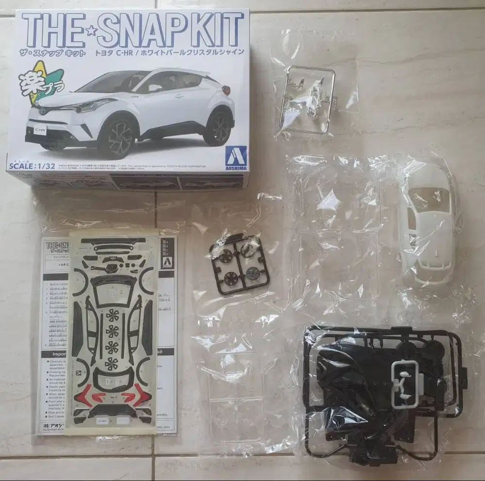 Aoshima The Snap Kit Toyota C-HR 1/32 (SnapKit, CHR, White, Putih)