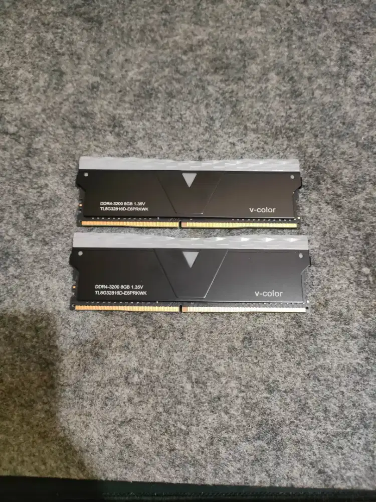 Ram V-Color Prism Pro DDR4 16GB (2x8GB) 3200Mhz
