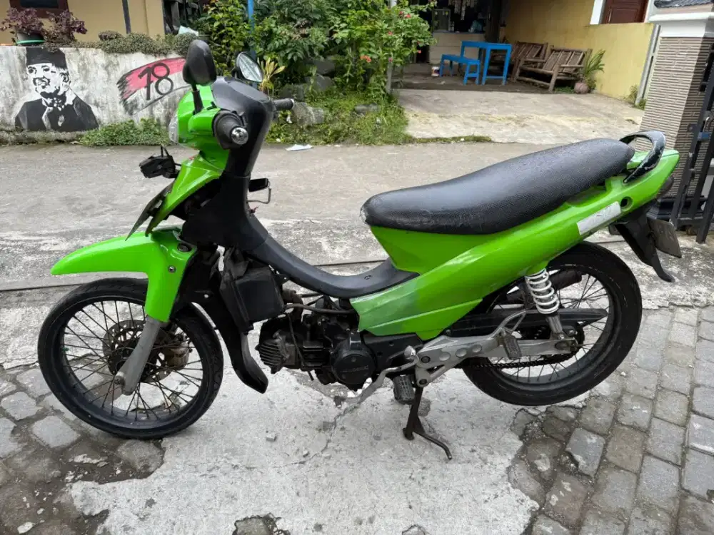 Kawasaki Blitz THN 2004 plat AB kota