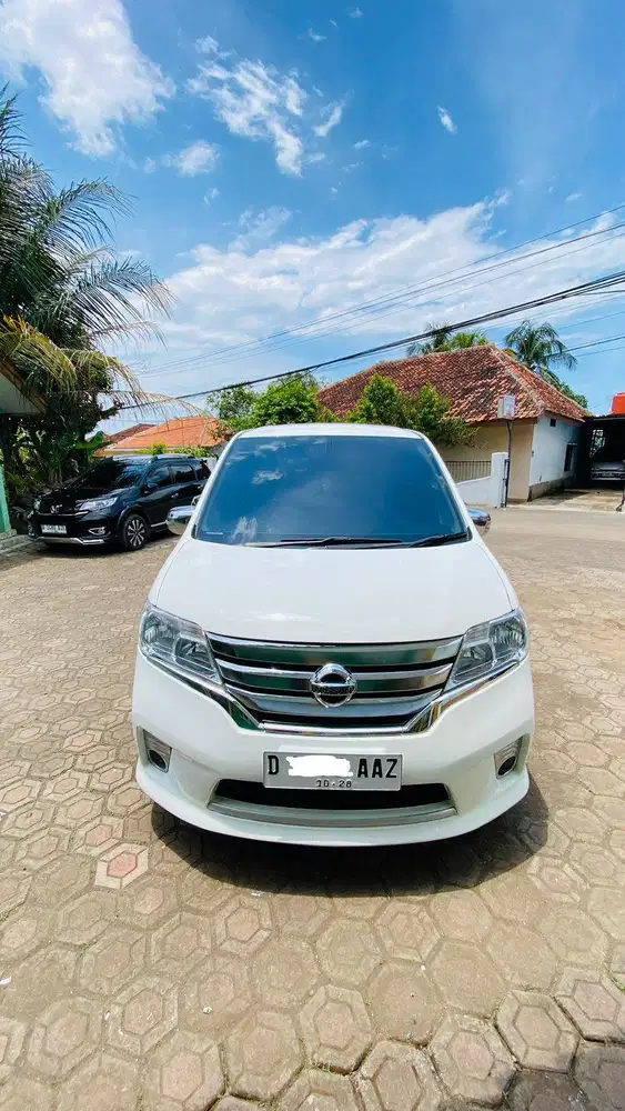 Nissan Serena HWS 2013