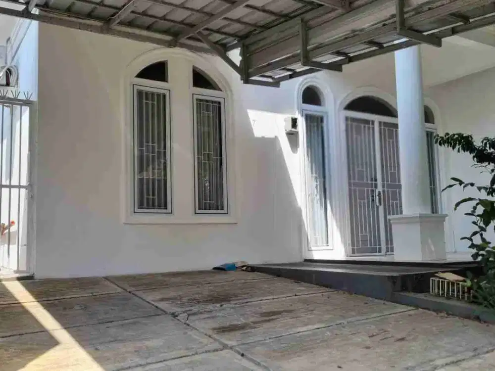 Disewakan rumah siap huni di Sentul City.