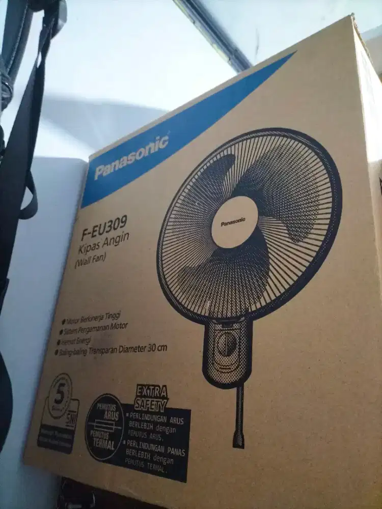 Kipas dinding panasonic f eu309