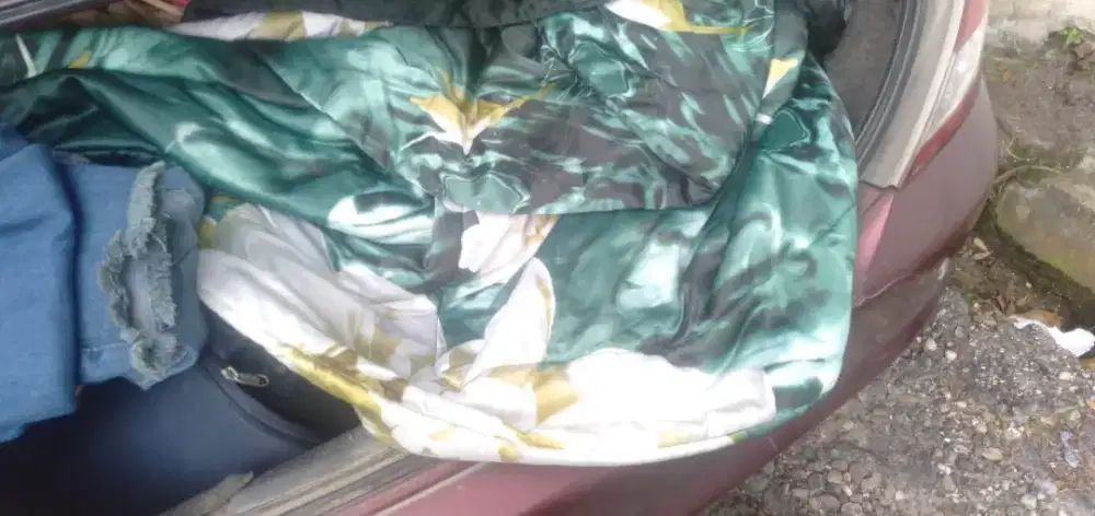 Di jual aja lak brp 180x200 no minus lembut dan halus  sutra