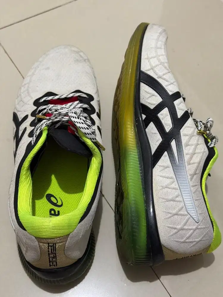ASICS GEL-Quantum Infinity running sneakers