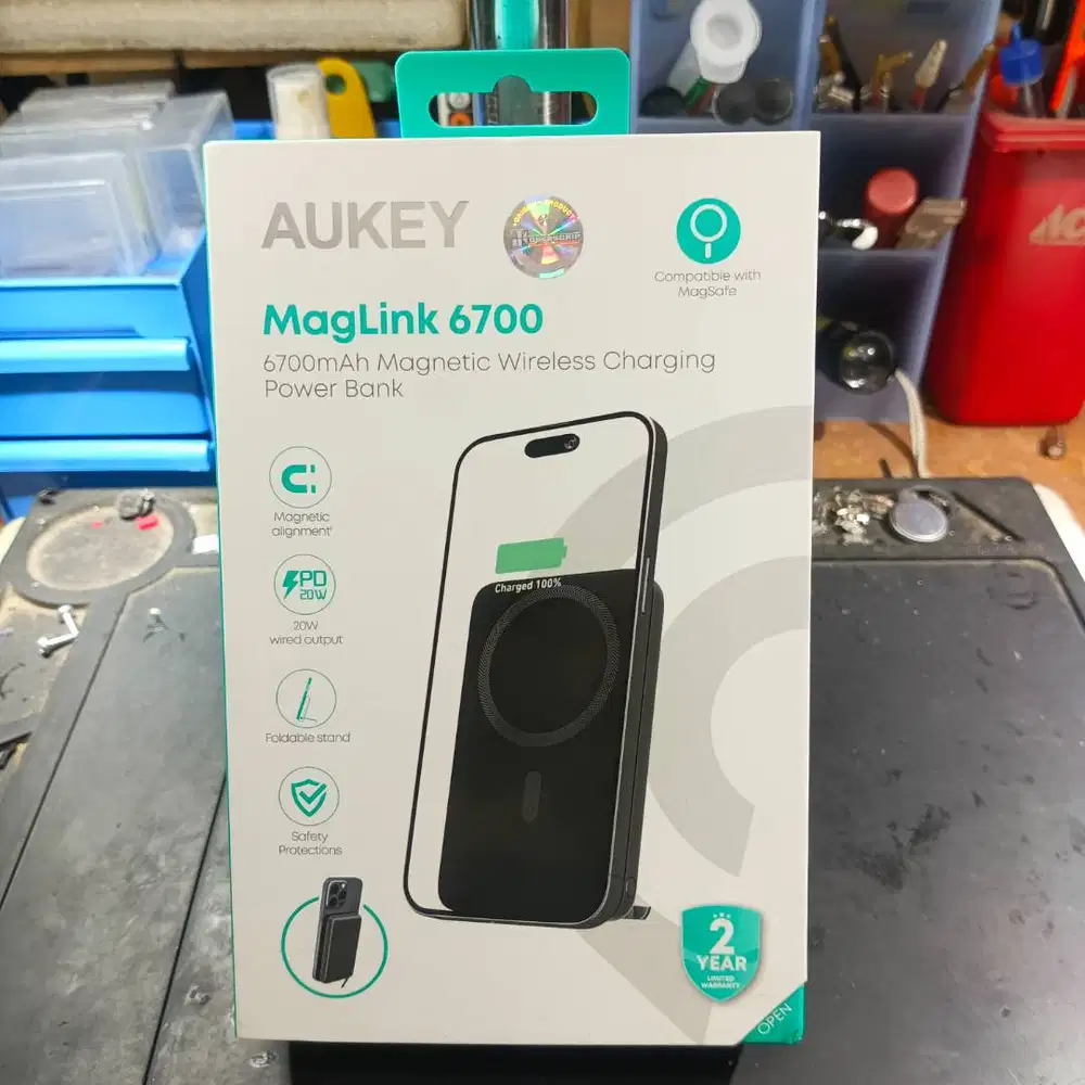 AUKEY Wireless Powerbank Magsafe 6700mah USB-C 20W PD PB-MS01 Grey|BNI