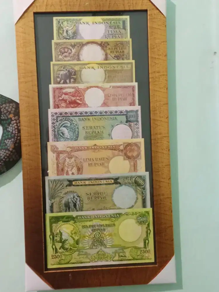 Bingkai uang kuno seri binatang