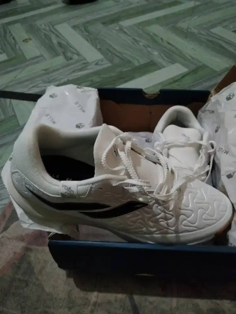 Mill Voltasala M2 Elite ukuran 41 (BNIB)