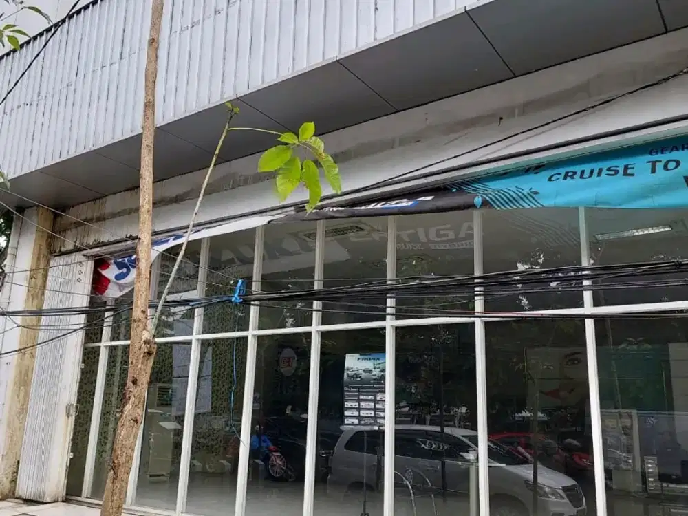 RUMAH USAHA COCOK UNTUK DEALER MOBIL KERTAJAYA