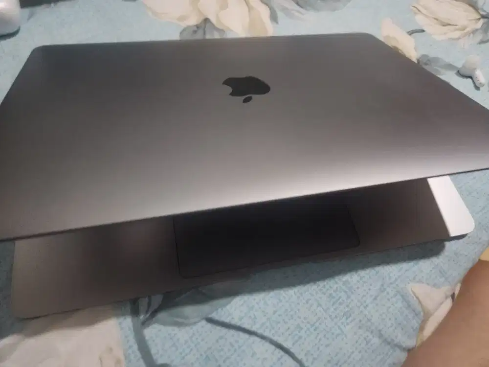 MACBOOK AIR M1 8/256