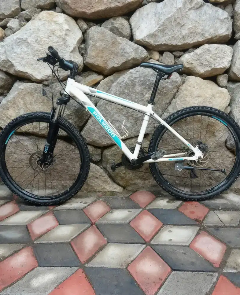 Speda gunung Polygon monarch 4