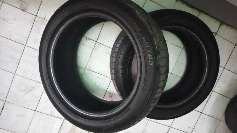 Ban Dunlop LM705 R18