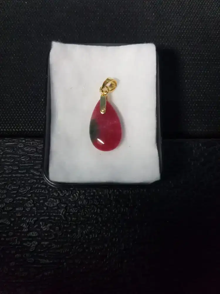 Liontin Red Borneo Super HQ