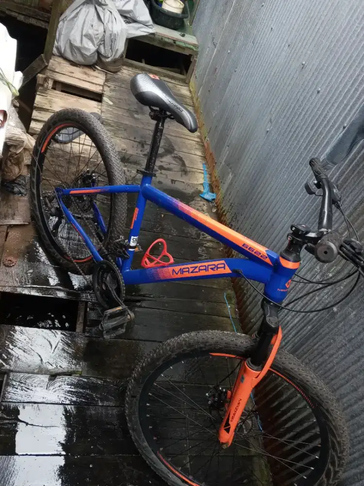Sepeda gunung dewasa merk mazara kondisi masih sangat bagus