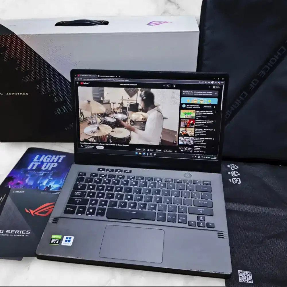 FOR SALE ASUS ROG ZEPHYRUS G14 ANIME MATRIX GA401IV-222 RYZEN 9 RTX
