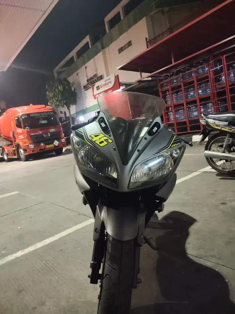 Menjual motor second