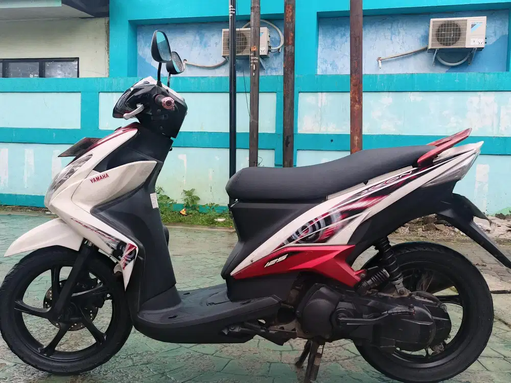 Yamaha Xeon 2012 stater halus mulus terawat