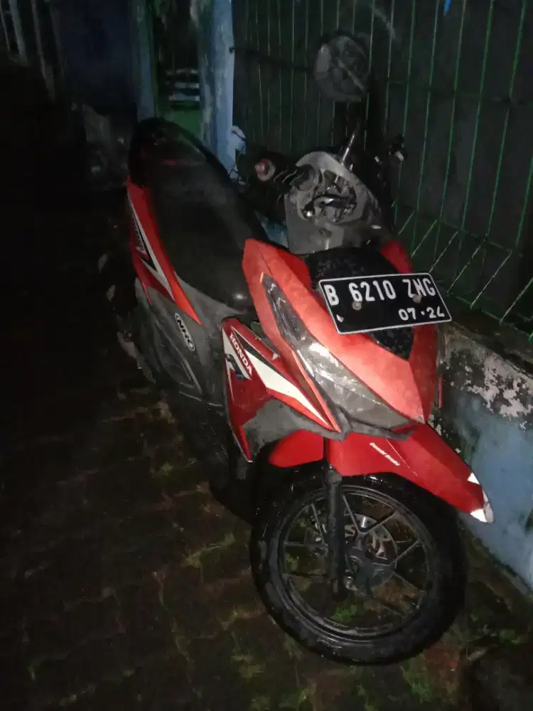 Vario 125 2015 merah