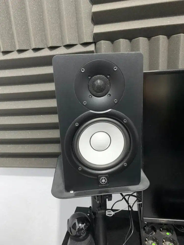 Speaker Yamaha Studio Monitor HS5