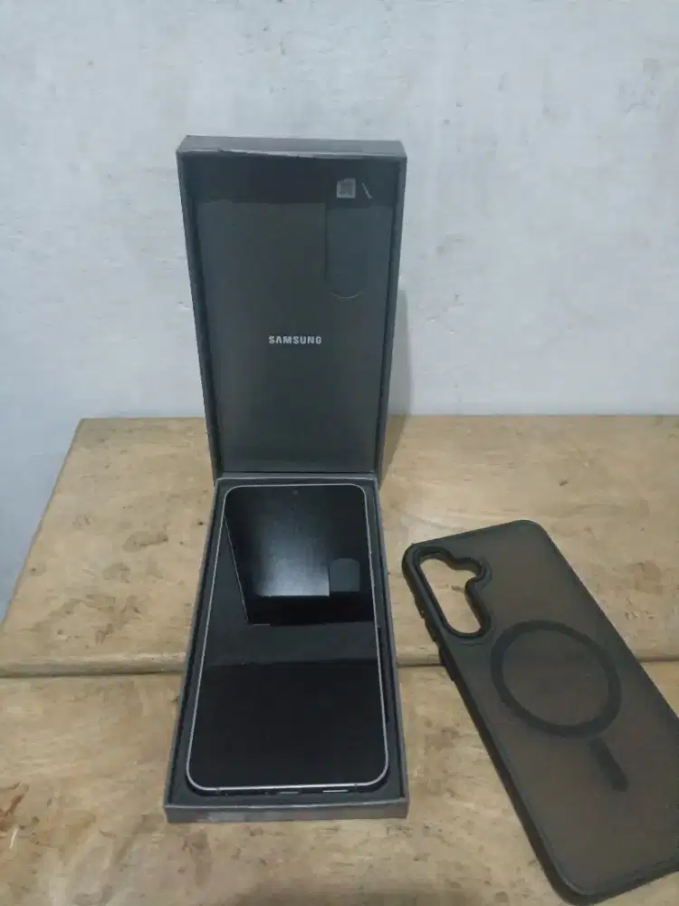 Samsung S25 FE 8/256